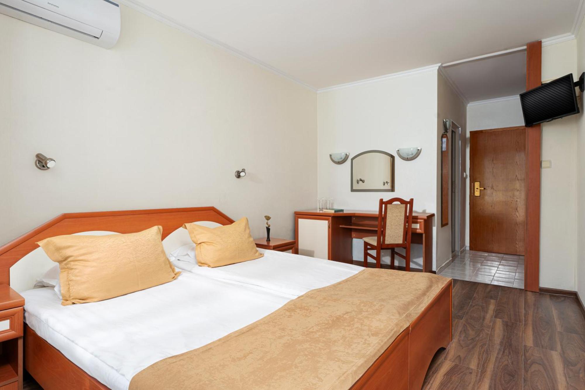 Zefir Hotel Slantchev Briag Extérieur photo